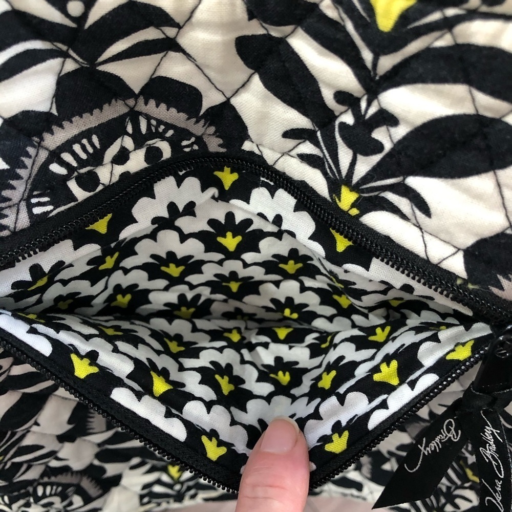 Vera Bradley Crossbody bag black/white/yellow - Picture 7 of 9
